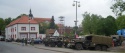 konvoj vojenských veteránů Klubu 3. americké armády Plzeň a Old Car Ranger Praha přijel do Vejprnic od Skvrňan v sobotu po půl deváté.jpg